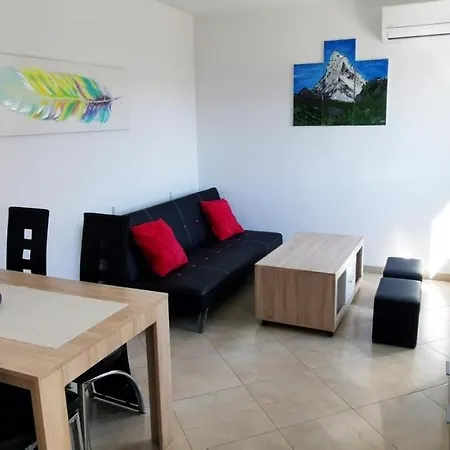 With A Parking Space Buzinija, Novigrad - 22057 Apartmán Karpinjan