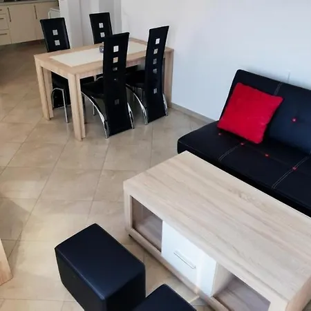 With A Parking Space Buzinija, Novigrad - 22057 Apartmán Karpinjan